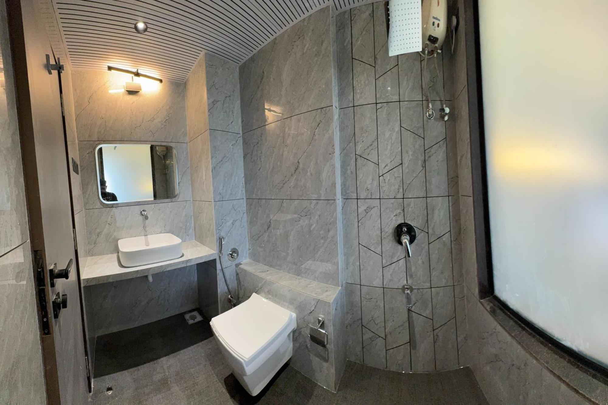 Hotel Kushala Grand, Dombivali Mangrul Eksteriør bilde